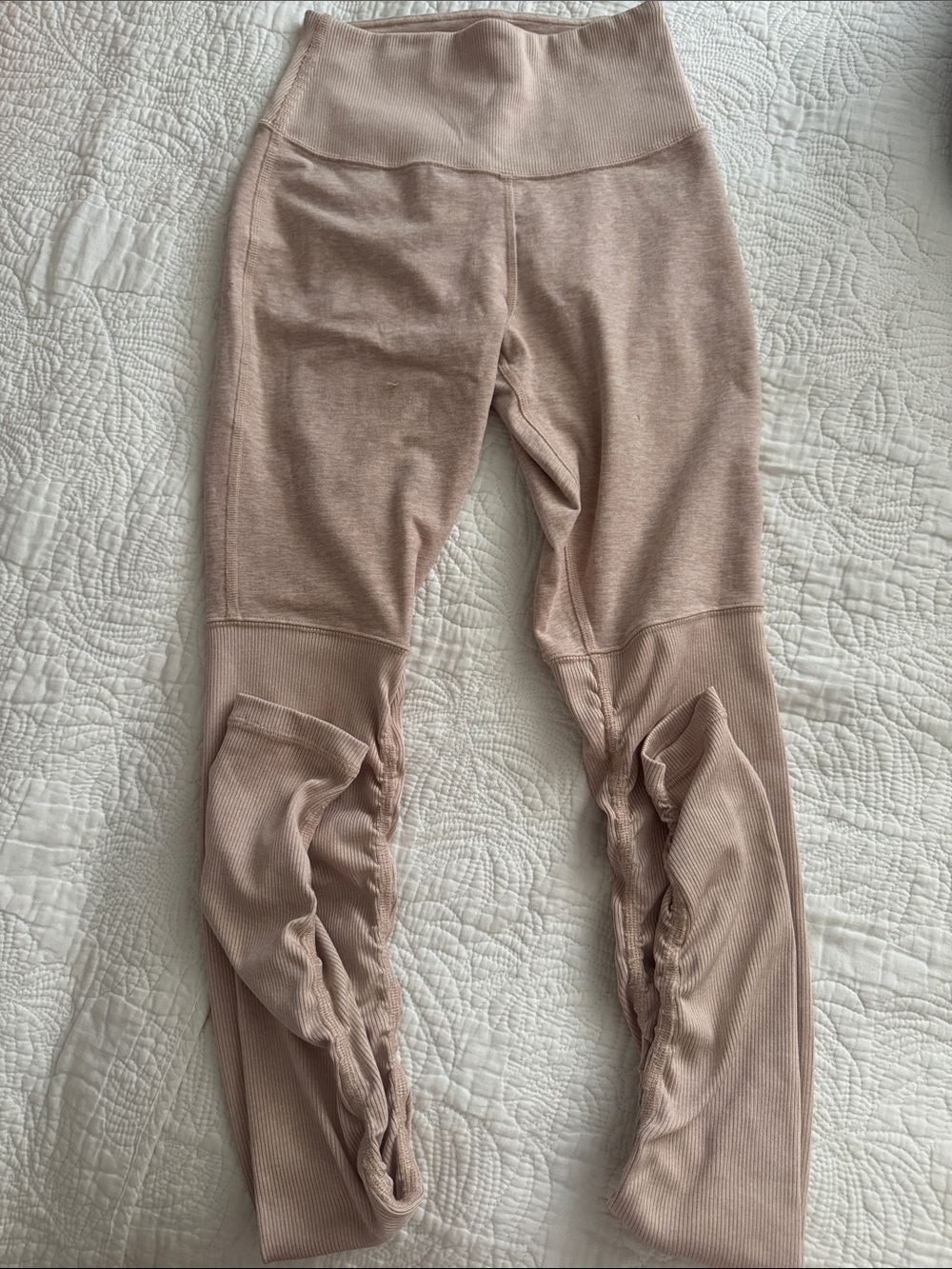 ALO Yoga  Leggings / bra  - Blush